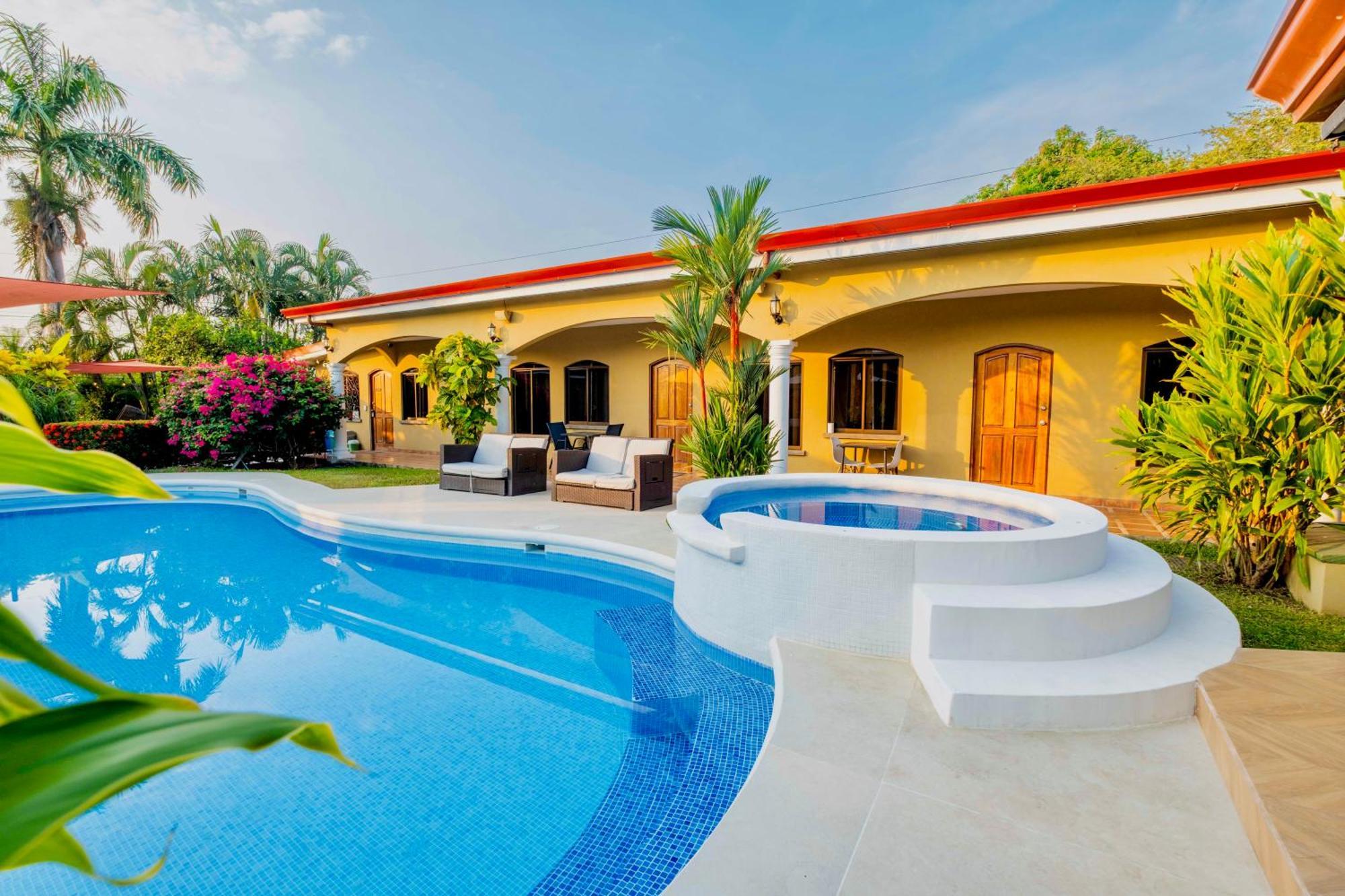 Las Brisas Resort And Villas Jaco Exterior photo